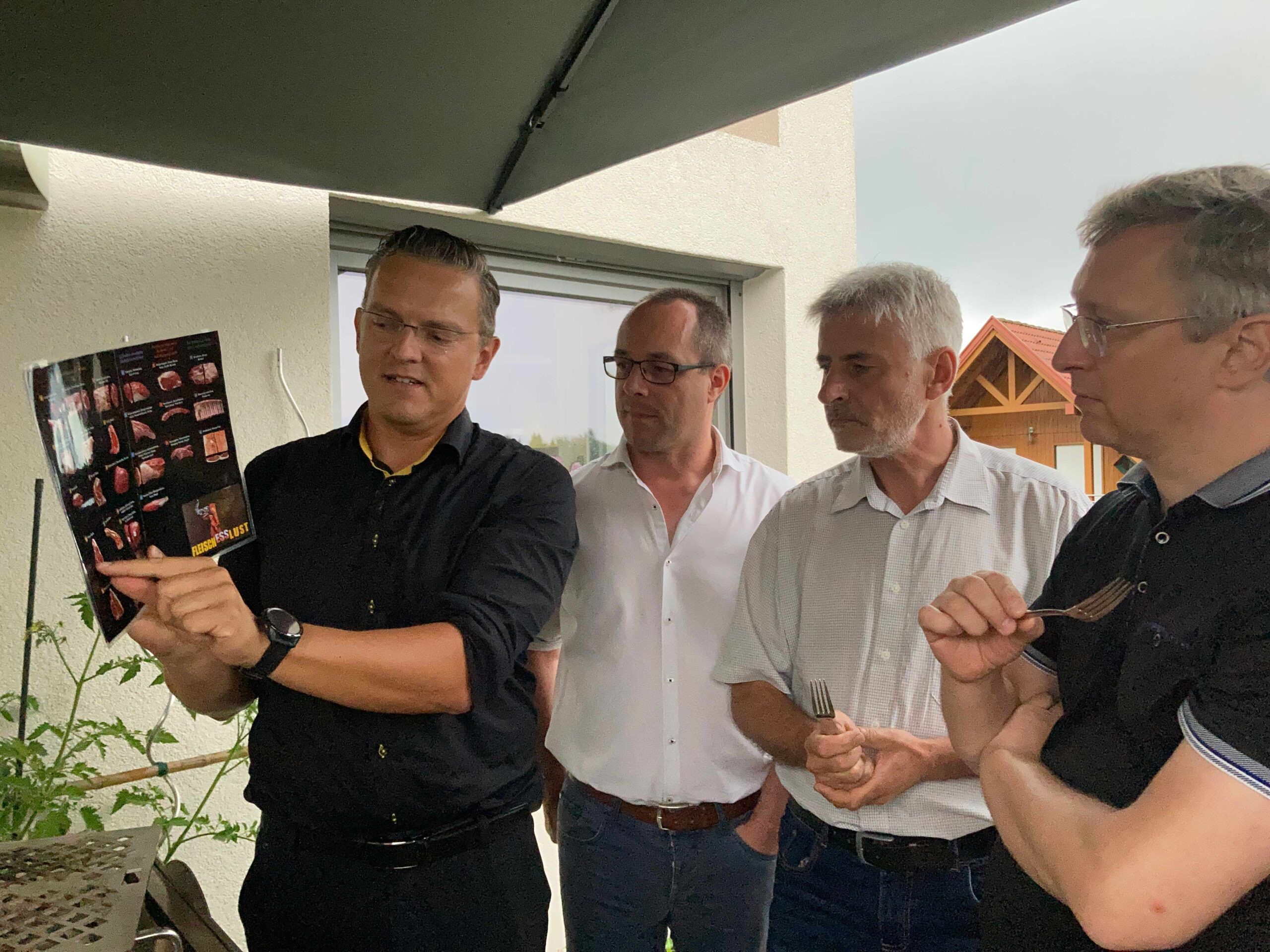 grill-workshop-von-fleischesslust-achim-astecker-grillen-2021_steak-kunde grill-workshop-von-fleischesslust-achim-astecker-grillen-2021_steak-kunde